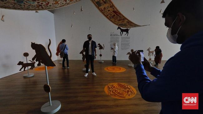 Jakarta punya museum yang menawarkan koleksi karya seni, baik lokal maupun internasional, yang bisa kamu lihat di Museum MACAN dan Museum Seni Rupa dan Keramik.