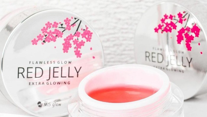 Red Jelly MS Glow, Skincare Multifungsi yang Bikin Kulit Lebih Fresh dan Glowing