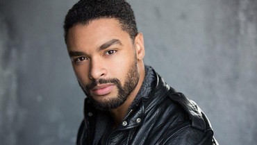 img-title Rege-Jean Page Tegaskan Tidak Akan Bintangi 'Bridgerton' Musim ke-2