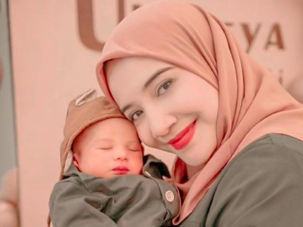 Pakar Nama Hitung Nama Bayi Zaskia Sungkar: Berpotensi Rentan Stres & Depresi