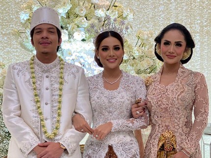 Kata KD soal Jokowi Jadi Saksi Pernikahan Aurel: Jangan Anggap Berlebihan
