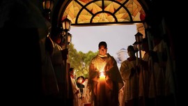FOTO: Khidmat Perayaan Paskah di Berbagai Belahan Dunia