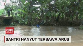 VIDEO: Santri Hanyut Terbawa Arus