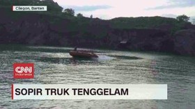 VIDEO: Sopir Truk Tenggelam