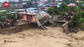 VIDEO: Banjir Bandang Sapu Flores Timur