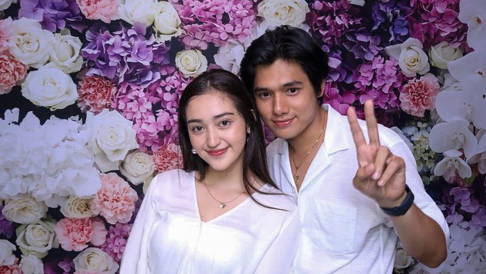 Potret Perjalanan Cinta Ranty Maria dan Rayn Wijaya, Berawal Cinlok!