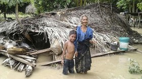 Ratapan Korban Bencana NTT: Tolong Carikan Anak Saya