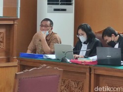 Penahanan Ditangguhkan, Jumhur Hidayat Segera Keluar Bui