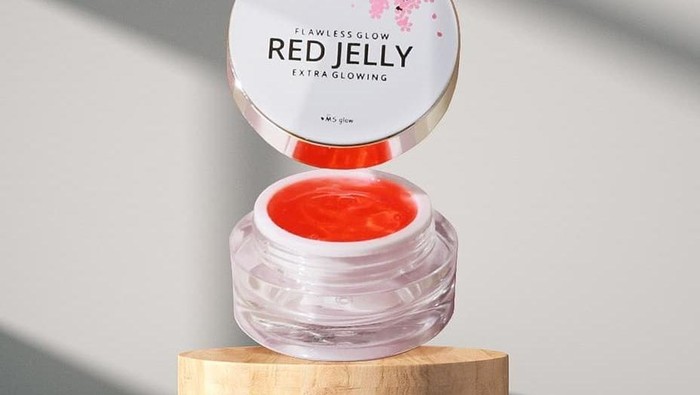 Kandungan Efektif Red Jelly Ms Glow, Krim Pencerah Wajah dan Anti Aging