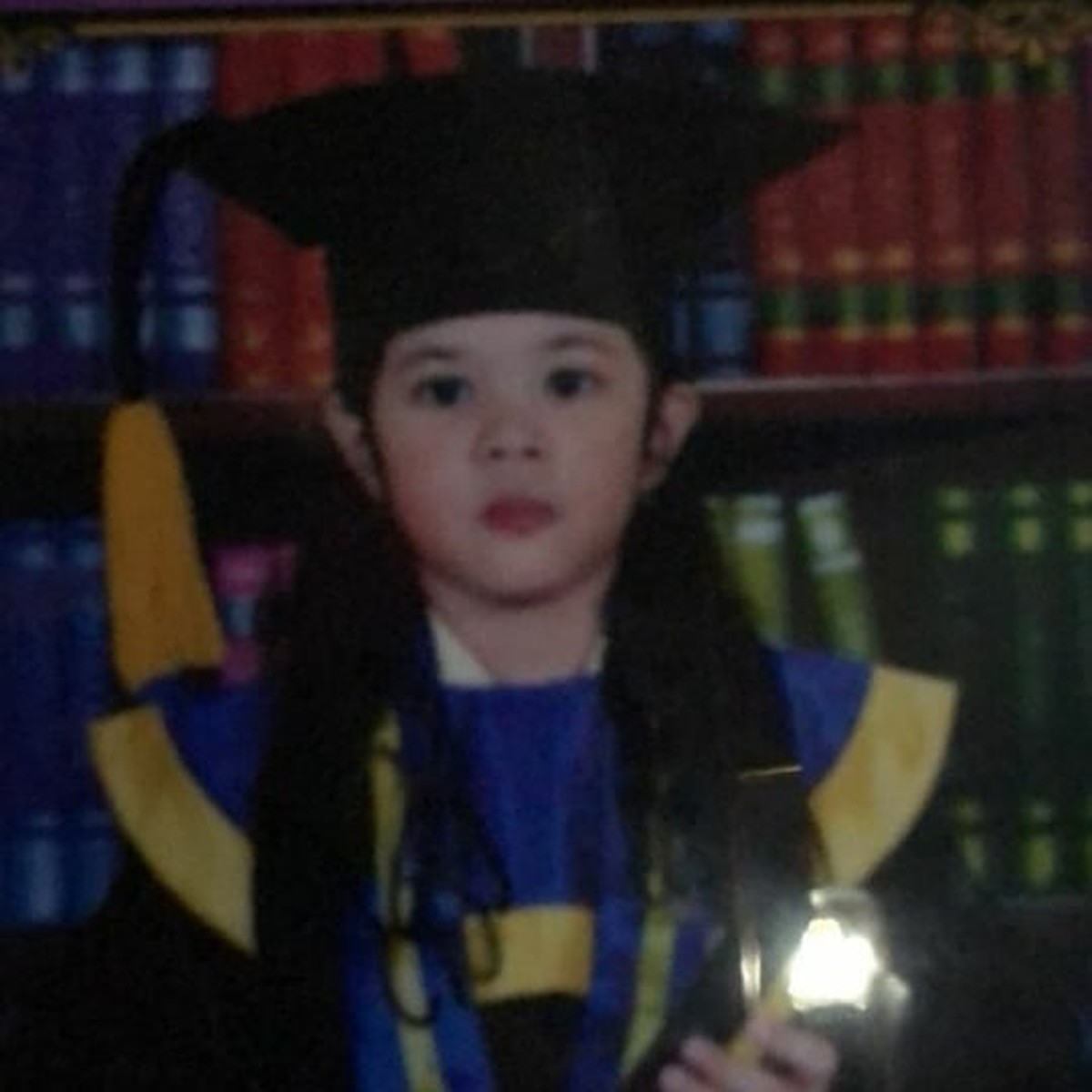 Putri pertama Ahmad Dhani dan Mulan Jameela&comma; Safeaa Ahmad kini telah beranjak remaja&period; Terlihat makin modis dan stylish berikut transformasi nya&excl;