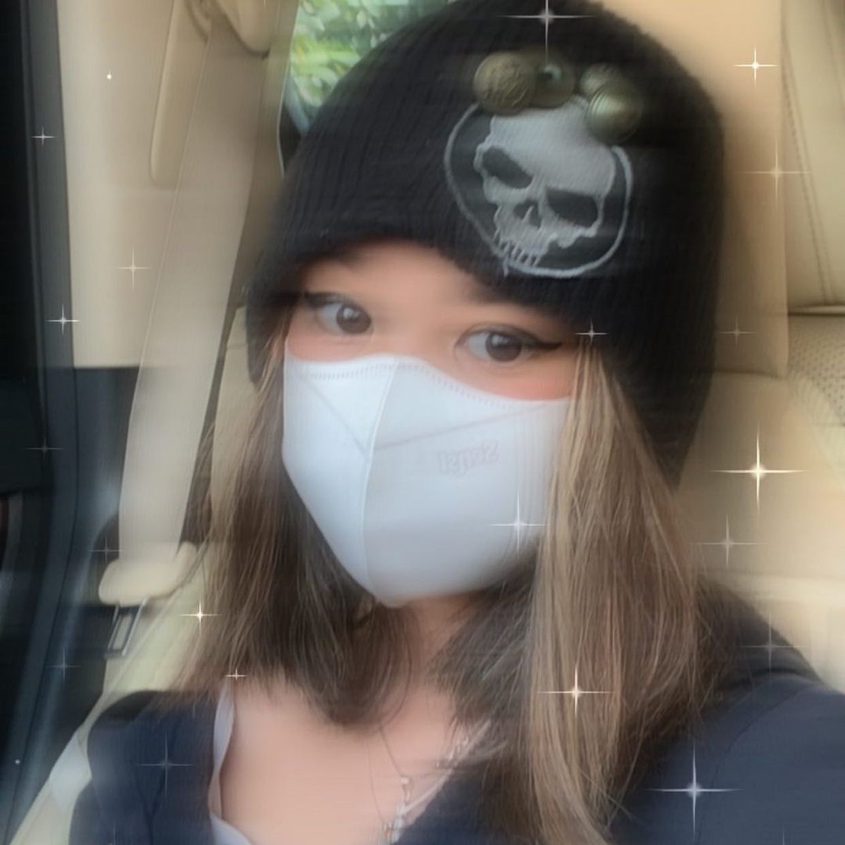 Putri pertama Ahmad Dhani dan Mulan Jameela&comma; Safeaa Ahmad kini telah beranjak remaja&period; Terlihat makin modis dan stylish berikut transformasi nya&excl;