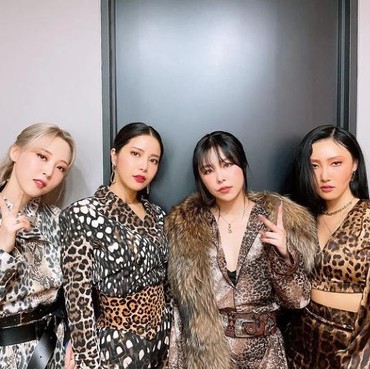 Lirik Lagu Where Are We Now - MAMAMOO