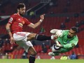 Syarat Aneh Fernandes Perpanjang Kontrak di Man Utd