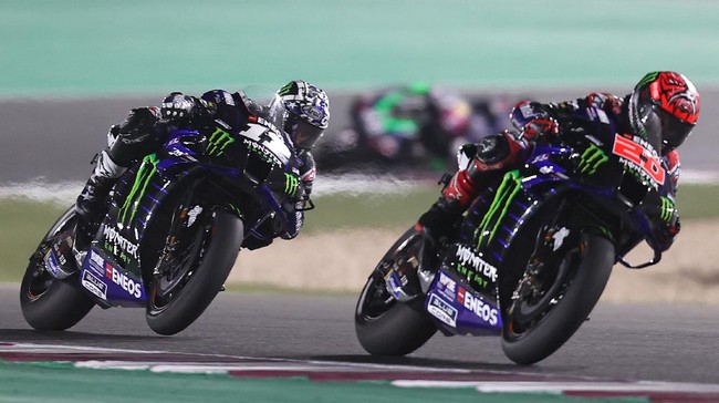 Fabio Quartararo menang MotoGP Doha 2021 setelah mengalahkan Johann Zarco dan Jorge Martin di Sirkuit Losail, Qatar, Minggu (4/4).