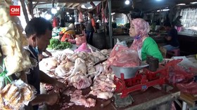 VIDEO: Harga Daging Ayam di Jombang Meroket