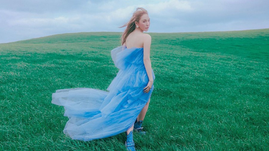Teaser foto debut solo Wendy Red Velvet dengan album Like Water.