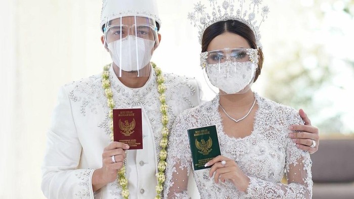 Yuk, Intip Souvenir Pernikahan Atta Halilintar dan Aurel Hermansyah