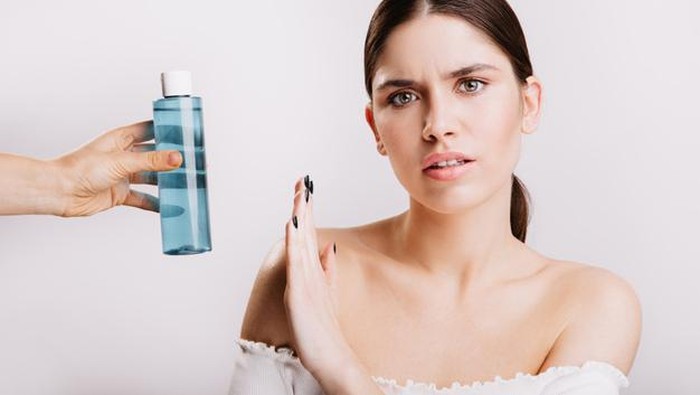 5 Kesalahan Pakai Toner Eksfoliasi Perlu Dihindari 5 Kesalahan Pakai Toner Eksfoliasi Perlu Dihindari