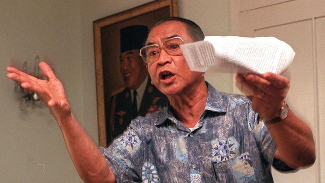 Kisah dari mantan Gubernur DKI Jakarta Ali Sadikin akan diangkat menjadi sebuah film. Garin Nugroho menjadi bagian dari tim produksi film tersebut.