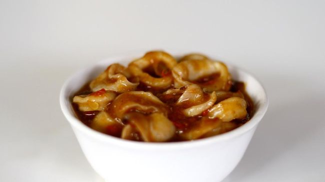 Saus padang adalah pilihan menu saus yang cocok disajikan dengan berbagai makanan. Berikut resep saus padang ala warung seafood.