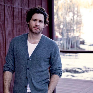 Edgar Ramirez Resmi Perankan Atlas pada Film 'Borderlands'