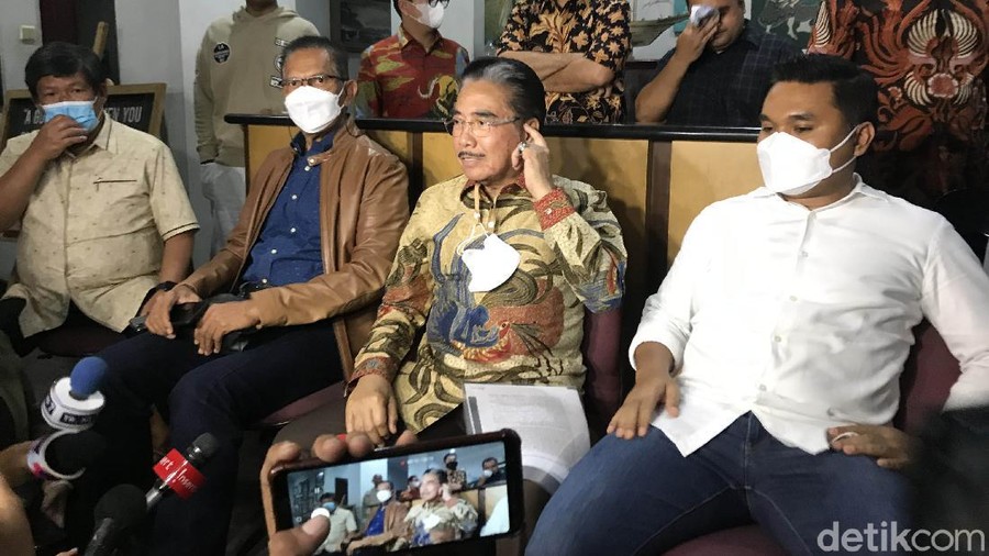 Hotma Sitompul Hotma Sitompul