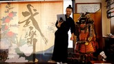 FOTO: Mengintip Kelas Online Seni Samurai di Jepang Kelas seni samurai di Jepang digelar secara daring selama pandemi Covid-19 untuk memenuhi permintaan para peminat seni bela diri tersebut.