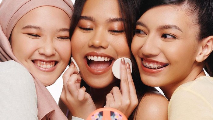 3 Powder Foundation Lokal Full Coverage Terbaik, Pori-pori Halus!