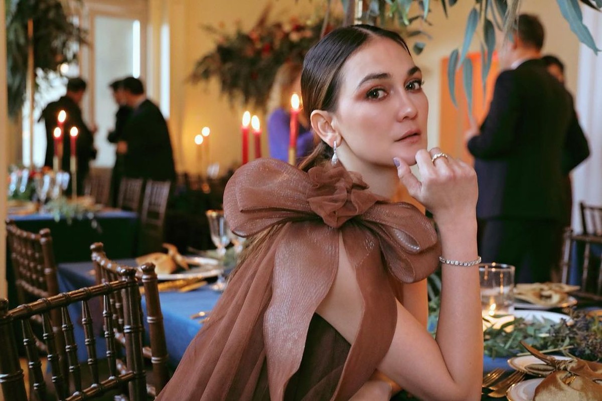 Luna Maya akhir-akhir ini menjadi sorotan karena candaannya terkait penyakit mental&period; Berikut potret cantik Luna&excl;