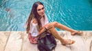 Si Cantik Luna Maya yang Jadi SorotaN Terkait Candaannya Tentang Penyakit Mental Luna Maya akhir-akhir ini menjadi sorotan karena candaannya terkait penyakit mental. Berikut potret cantik Luna!