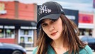 Si Cantik Luna Maya yang Jadi SorotaN Terkait Candaannya Tentang Penyakit Mental Luna Maya akhir-akhir ini menjadi sorotan karena candaannya terkait penyakit mental. Berikut potret cantik Luna!
