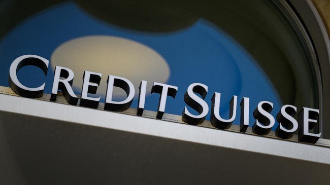 Credit Suisse Didenda AS Rp8,4 T Buntut Sembunyikan Rp65 T-Kasus Pajak Credit Suisse selaku bank kenamaan di Swiss terseret skandal pengemplangan pajak sehingga harus membayar denda Rp8,4 triliun.