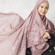 7 Tips Styling Hijab Laudya Cynthia Bella
