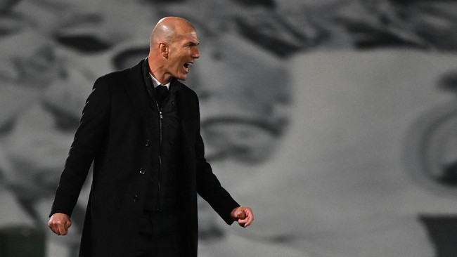 Zinedine Zidane meminta Real Madrid tampil habis-habisan melawan Chelsea di leg kedua semifinal Liga Champions, Kamis (6/5) dini hari WIB.