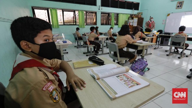 Pemerintah mencatat 33,63 persen sekolah sudah melakukan pembelajaran tatap muka (PTM) di tengah pandemi covid-19.