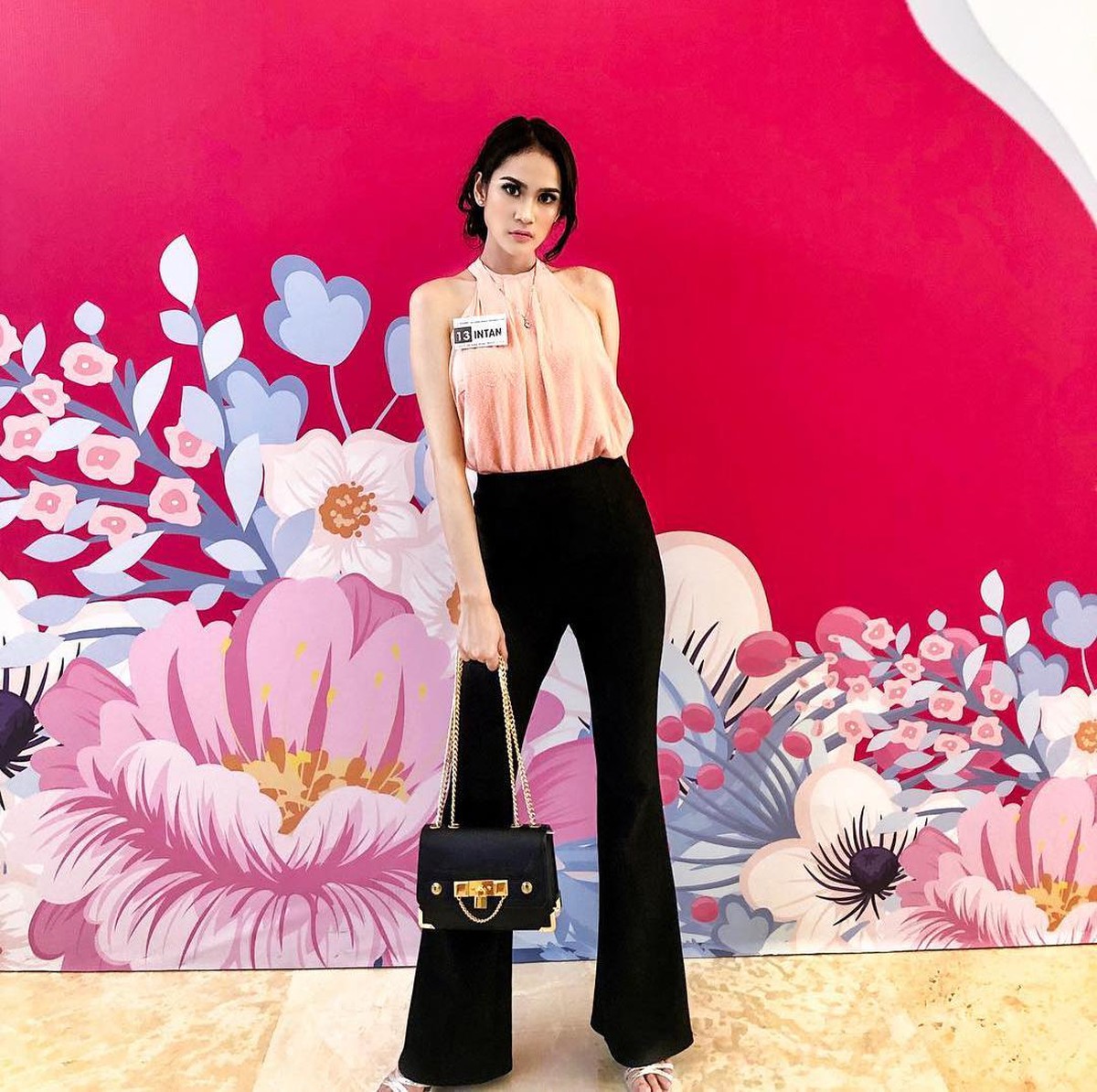 Usai tampil di ajang Miss Eco International 2021&comma; Intan Wisni menjadi bahan perbincangan&period; Berikut potret Intan Wisni&excl;