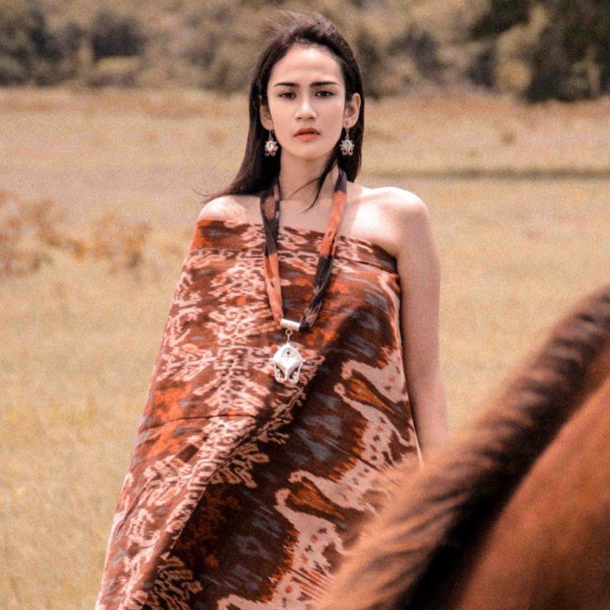 Usai tampil di ajang Miss Eco International 2021&comma; Intan Wisni menjadi bahan perbincangan&period; Berikut potret Intan Wisni&excl;