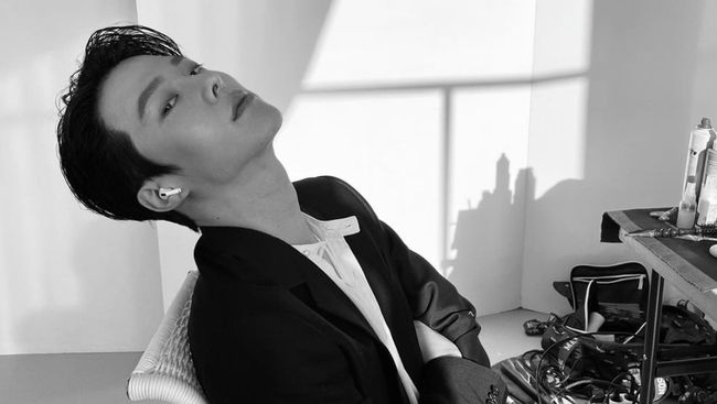 Jang Ki-yong berangkat wajib militer pada Senin (23/8) setelah menuntaskan syuting drama Now We're Breaking Up.