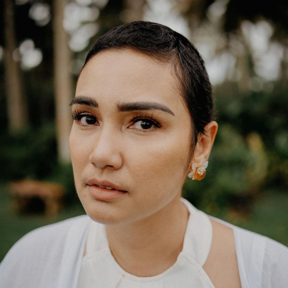 Sejak di vonis mengidap kanker ovarium penampilan Feby Febiola berubah menjadi kurus dan mengalami kerontokan rambut&period; Namun kini ia tampak sehat dan lebih berisi&comma; berikut penampilannya&excl;