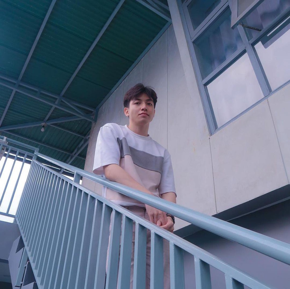 Jeffry Reksa menjalin hubungan asmara dengan Putri Delina&period; Berikut sosok kekasih Putri Delina yang beda keyakinan dengannya tersebut&excl;