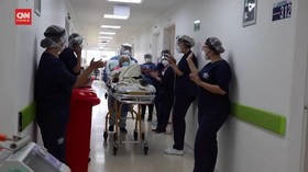 VIDEO: Haru Nakes Selamati Lansia 104 Tahun Sembuh Covid