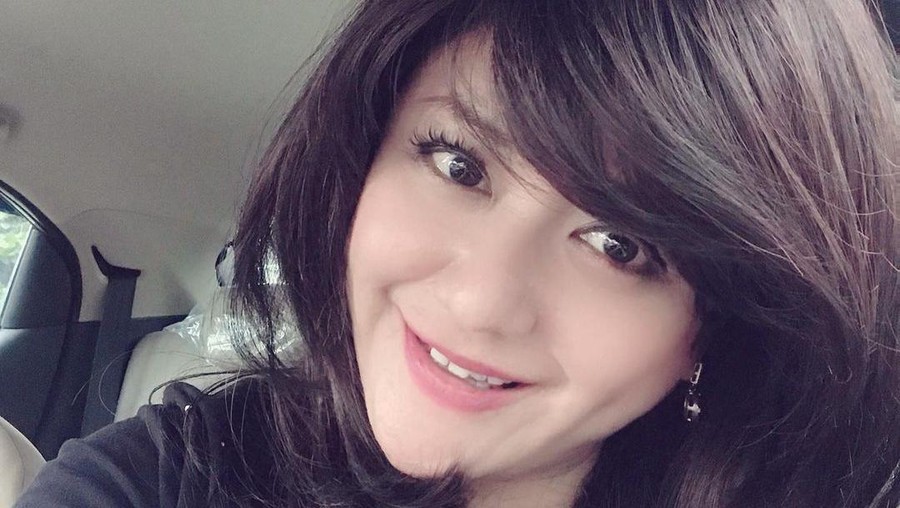 Aktris Yuyun Sukawati yang pernah membintangi sinetron Jin dan Jun mengalami KDRT. Yuk intip potret Yuyun!