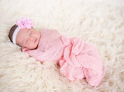 20 Rangkaian Nama Bayi Perempuan Unik, Cocok untuk Calon Buah Hati Bunda