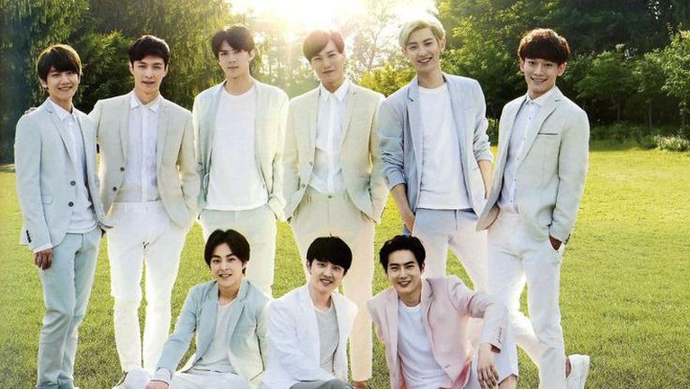 Anniversary 9th, Inilah Potret Awal Debut EXO hingga Rayakan Anniv ke 9th! EXO resmi merayakan 9 tahun debut di industri musik Korea Selatan. Berikut potret EXO dari awal debut hingga merayakan 9th Anniversary!
