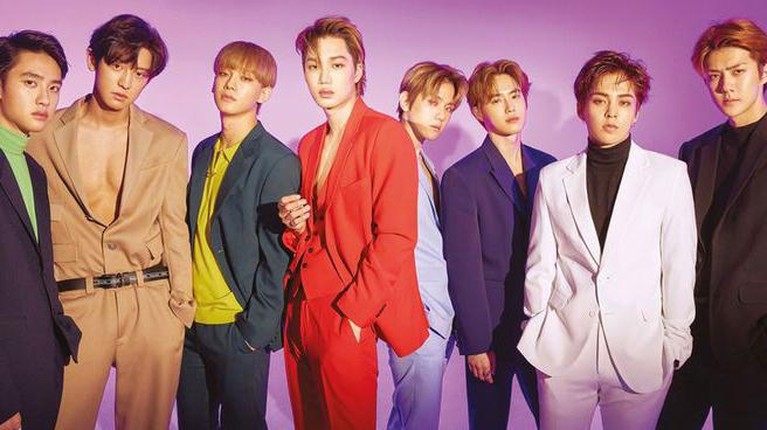 Anniversary 9th, Inilah Potret Awal Debut EXO hingga Rayakan Anniv ke 9th! EXO resmi merayakan 9 tahun debut di industri musik Korea Selatan. Berikut potret EXO dari awal debut hingga merayakan 9th Anniversary!