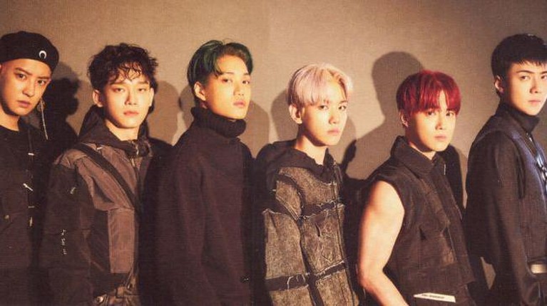Anniversary 9th, Inilah Potret Awal Debut EXO hingga Rayakan Anniv ke 9th! EXO resmi merayakan 9 tahun debut di industri musik Korea Selatan. Berikut potret EXO dari awal debut hingga merayakan 9th Anniversary!