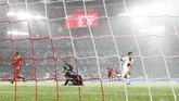 FOTO: Bayern Bertekuk Lutut di Hadapan PSG PSG berhasil mengalahkan Bayern Munchen di leg pertama perempat final Liga Champions. Simak foto-foto pilihan dari laga tersebut.