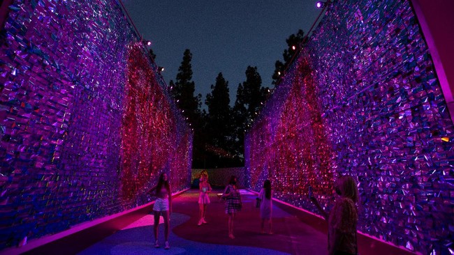 FOTO: Masuk Imajinasi Willy Wonka di Taman 'Sugar Rush'