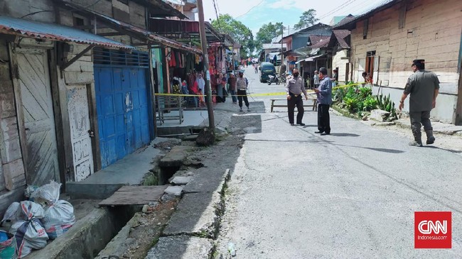 Gubernur Edy Rahmayadi memprioritaskan perbaikan rumah, sekolah dan tempat ibadah yang rusak berat akibat gempa magnitudo 6.0 di Tapanuli Utara.