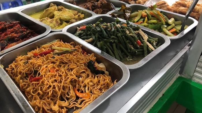 Catat Nih, Menu Makanan Murah dan Sehat dari Warteg untuk Anak Kos